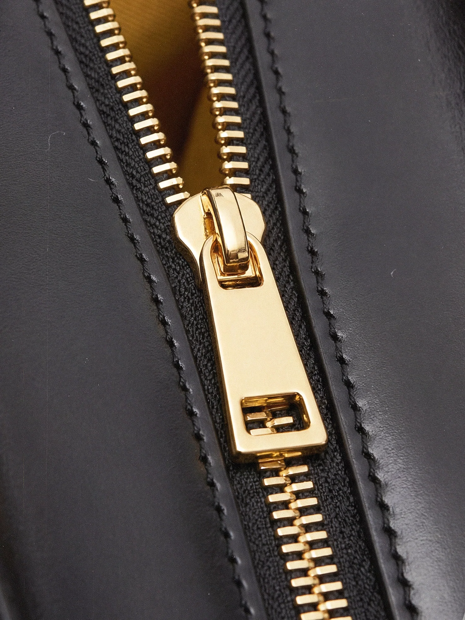 "Aina" Frosted Cherry Leather Handbag - Image 8
