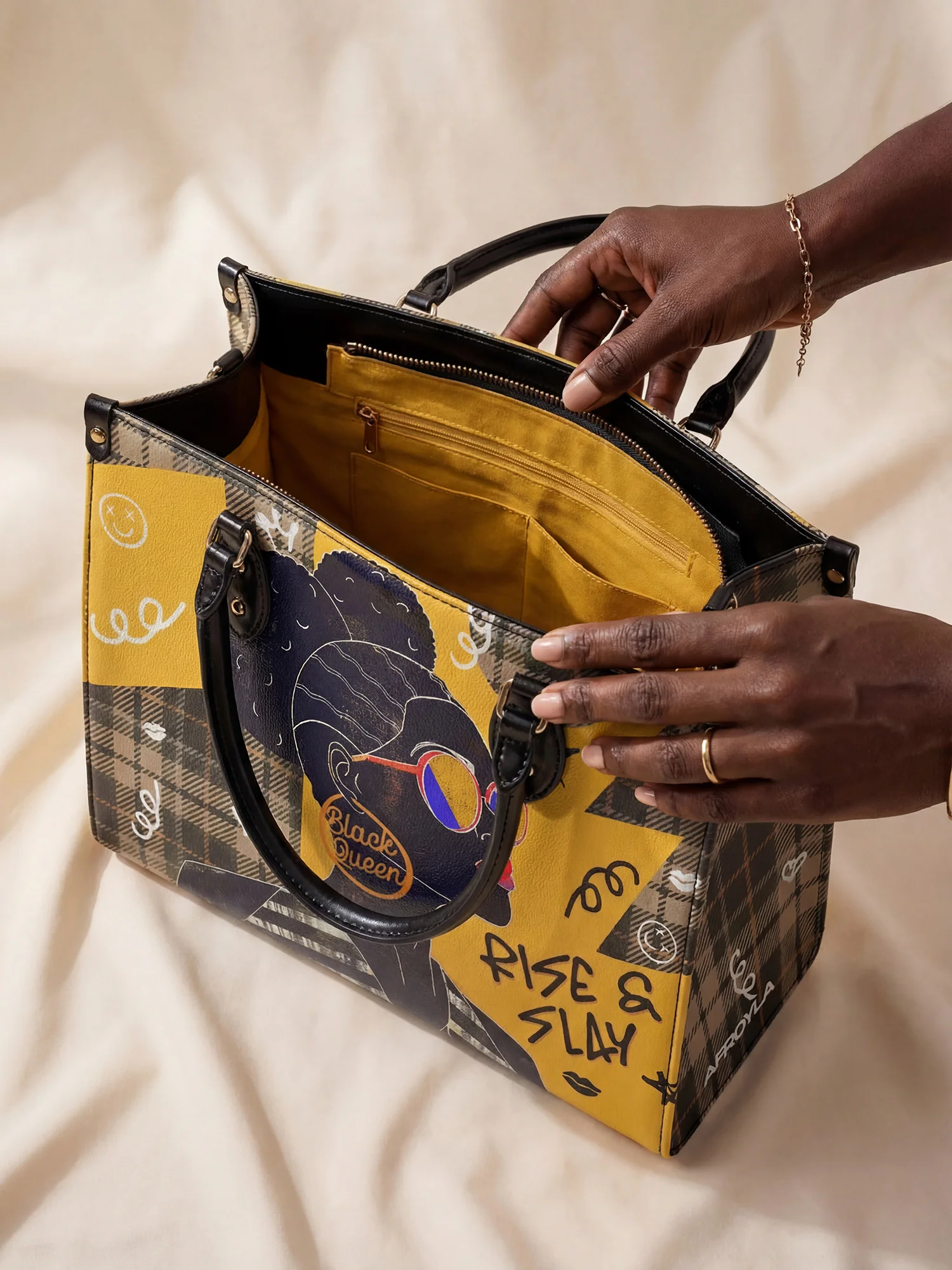 "Sanaa" Cornbread Leather Handbag - Image 7