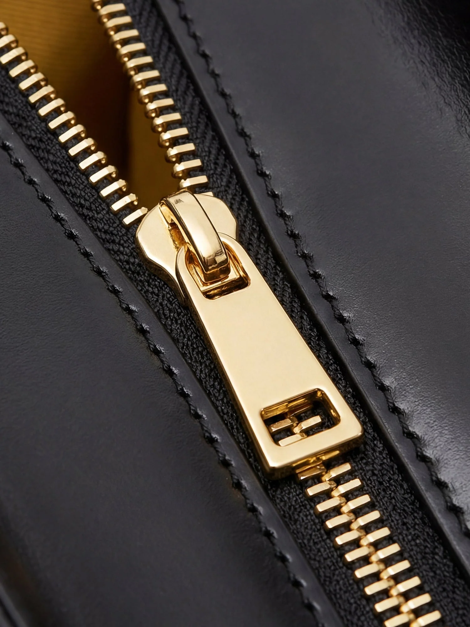 "Sanaa" Salt Pop Leather Handbag A250 Deal - Image 9