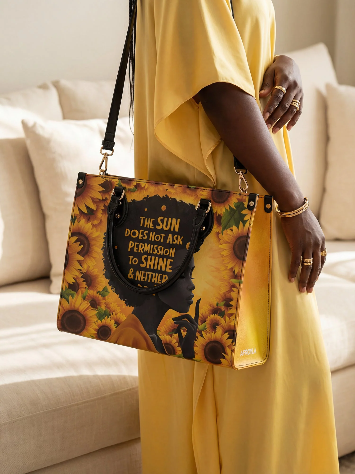 "Sunaya" Leather Handbag A250 Deal - Image 4