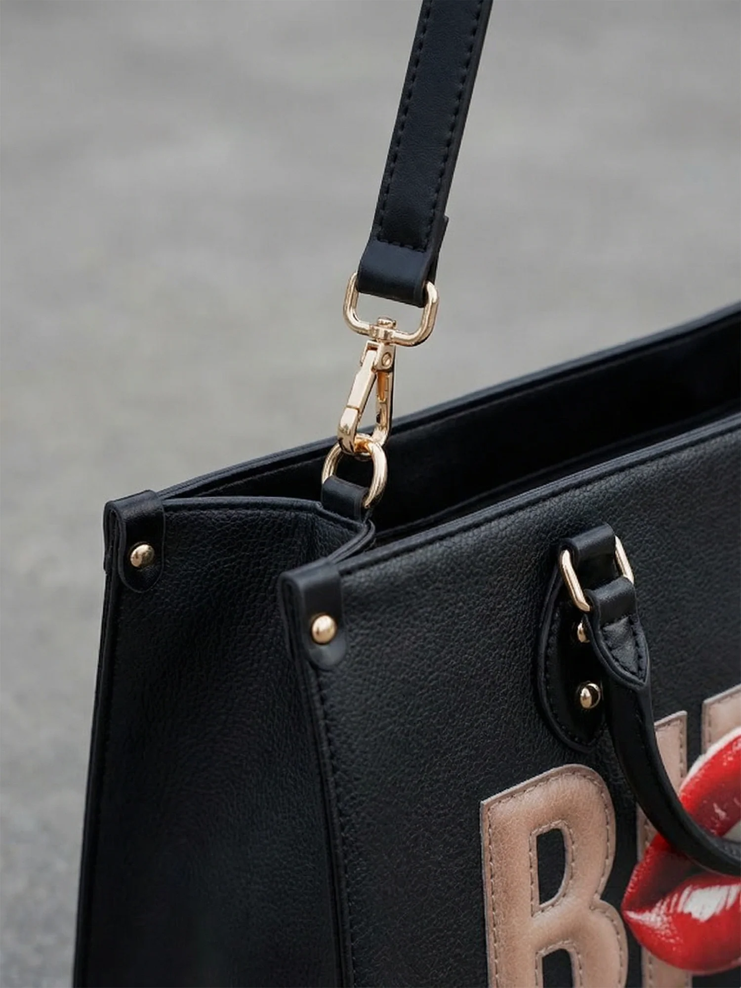 "Teyana" Leather Handbag - Image 6